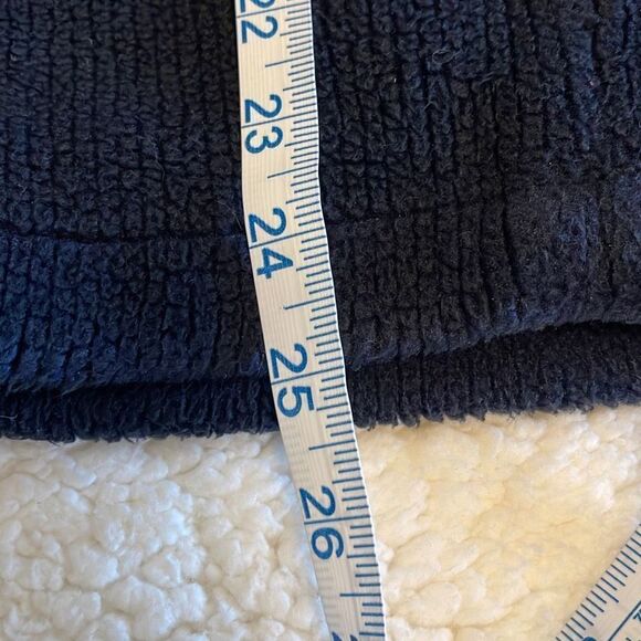 IZZI outerwear Women’s Coat. Size Medium. Navy - Picture 8 of 10